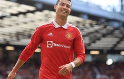 Ronaldo gửi thông điệp tới Ten Hag trước trận mở màn với MU