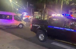 Trọng tài hạng Nhất gây “bão”: Phạt thẻ đỏ sai người, xe CSCĐ hộ tống rời trong đêm