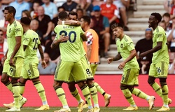 Fernandes giúp MU “giải lời nguyền” sân khách ở Ngoại hạng Anh