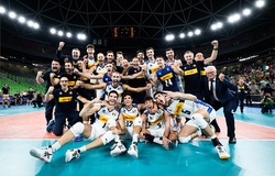 Sao mai bóng chuyền Ý tiễn nhà vô địch VNL về nước ở tứ kết FIVB World Championship 2022