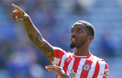 CLB lần đầu có cầu thủ được gọi vào tuyển Anh sau 83 năm