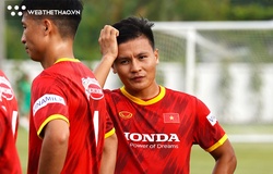 Quang Hải tươi tắn tập buổi đầu tiên; Văn Thanh, Xuân Trường bất ngờ vắng mặt