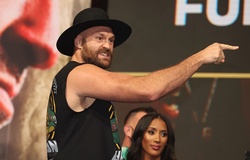 Tyson Fury "từ bỏ" Anthony Joshua, ưu tiên đấu với Derek Chisora vào tháng 12