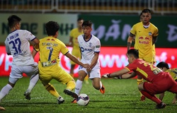 HAGL rơi vào vòng xoáy đua trụ hạng: Ngẫm về tuyên bố “vô địch V.League” dễ thôi của bầu Đức