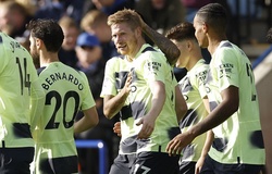 Vắng Haaland, De Bruyne lập siêu phẩm đá phạt cho Man City