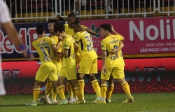 HAGL cắt đứt chuỗi 10 trận không thắng, trụ hạng sớm 3 vòng đấu