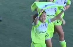 Video: Cú đúp bàn thắng của Huỳnh Như trong lần đầu đá chính ở Bồ Đào Nha