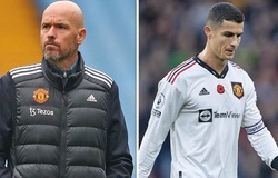 Ten Hag gọi chiến thuật chuyền bóng cho Ronaldo là ngu ngốc