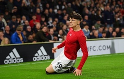 Garnacho bắt chước màn ăn mừng của Messi khi ghi bàn cho MU