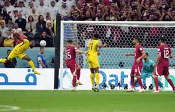 Hình ảnh Valencia đánh đầu gây kinh ngạc cho người hâm mộ World Cup