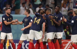 Pháp lội ngược dòng nhờ cầu thủ ghi bàn già nhất lịch sử World Cup