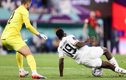 Inaki Williams suýt gây sốc cho Bồ Đào Nha ở phút 99