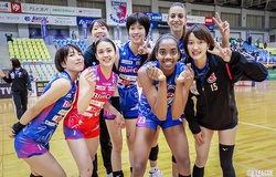 PFU BlueCats thắng 3 trận liên tiếp, Thanh Thúy để lại đấu ấn trước khi trở lại Việt Nam