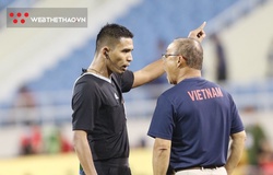 HLV Park Hang Seo cãi trọng tài Malaysia