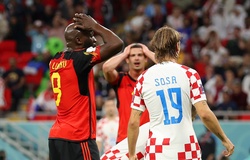 Cận cảnh 4 tình huống vụng về khó tin của Lukaku khiến Bỉ ôm hận