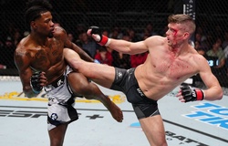 Stephen Thompson đá gãy tay Kevin Holland, khẳng định đẳng cấp UFC