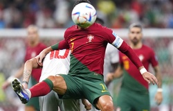 Ronaldo lại gây thêm rắc rối ở tuyển Bồ Đào Nha trước tứ kết