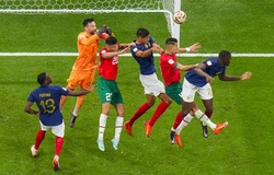 Pháp bay cao nhờ chốt chặn đáng tin cậy ở World Cup