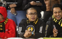 CĐV Malaysia bật khóc khi đội nhà thua thảm Việt Nam