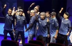Đội Liên Minh Huyền Thoại toàn các tuyển thủ U65 khiến game thủ há hốc mồm