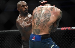 Henry Cejudo khẳng định Jon Jones sẽ trở lại vị thế vĩ đại nhất UFC năm 2023