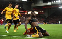 Liverpool thoát hiểm ở FA Cup nhờ quyết định khó hiểu của VAR