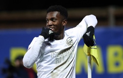 Arsenal tạo đại chiến tại FA Cup sau khi thắng đậm trong 13 phút