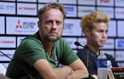 HLV Mano Polking: “Thái Lan gặp quá nhiều bất lợi trước Việt Nam”