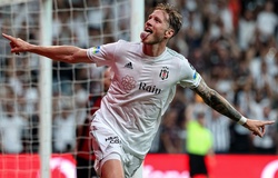 MU chờ thêm một bước nữa để chính thức có tiền đạo người Hà Lan