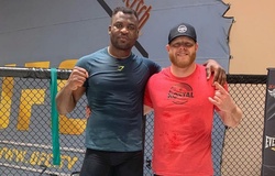 HLV Eric Nicksick: Francis Ngannou sẽ ở lại UFC để đối đầu Jon Jones