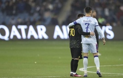 Ronaldo lập cú đúp nhưng vẫn “thua” Messi ở trận giao hữu