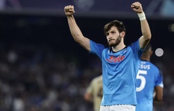 Kvaratskhelia ghi bàn và kiến tạo cho Napoli tốt như Messi và Neymar