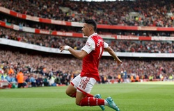 Hạ Leicester, Arsenal đạt thành tích ngoạn mục trên sân khách