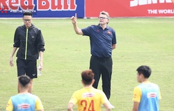 HLV Philippe Troussier bất ngờ thay đổi kế hoạch tập luyện của U23 Việt Nam