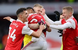 Arsenal là “vua” ngược dòng với 4 chiến thắng kỳ lạ trong 2 tháng