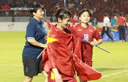 Chuyện dị nhân bóng đá nữ Thùy Trang: 35 tuổi băng băng cùng thầy Chung đến World Cup