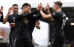 Tân binh Arsenal lập hat-trick kiến tạo mang tính lịch sử
