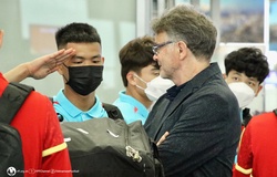 U23 Việt Nam chia thành hai “cánh quân” sang Qatar