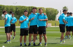 U23 Việt Nam thư giãn trên sân đẹp như tranh vẽ, nơi Messi từng tập ở World Cup 2022