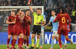 Roma của Mourinho thua đau trong trận derby thủ đô có 3 thẻ đỏ