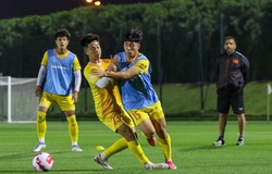 Cầu thủ U23 Việt Nam buồn ngủ khi tập đến 0 giờ đêm ở Qatar