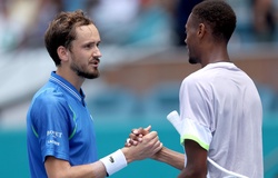 Kết quả tennis Miami Open ngày 31/3: Medvedev hoá giải Eubanks