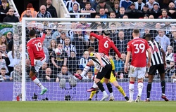 De Gea thực hiện cú đúp cứu thua thần kỳ, MU vẫn thất bại