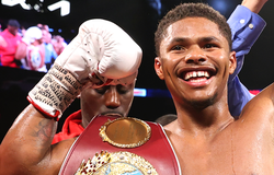 Boxing: Shakur Stevenson bắt đầu hành trình "truy đuổi" Devin Haney