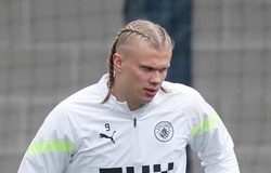 Haaland khoe kiểu đầu mới lập dị trước trận Man City vs Bayern