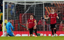 MU đánh mất chiến thắng sau 2 pha phản lưới nhà điên rồ