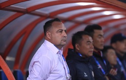 HLV đội CAHN không thể chỉ đạo vì bị rối loạn tiêu hóa