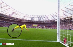 CĐV MU doạ “xé” hợp đồng mới của De Gea sau sai lầm kinh hoàng