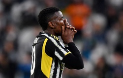 Ác mộng tiếp tục ập đến với Pogba sau 22 phút