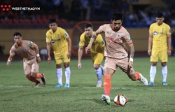 Đoàn Văn Hậu đá hỏng penalty, SLNA thua ngược CAHN vì… trọng tài